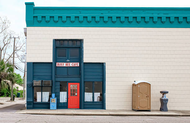 Best Porta potty delivery and setup  in Harahan, LA